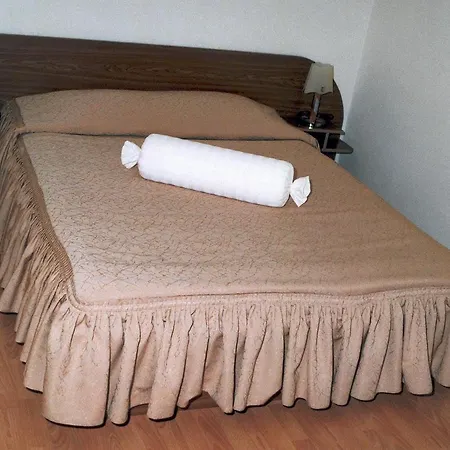 Paradise Hotel 3*